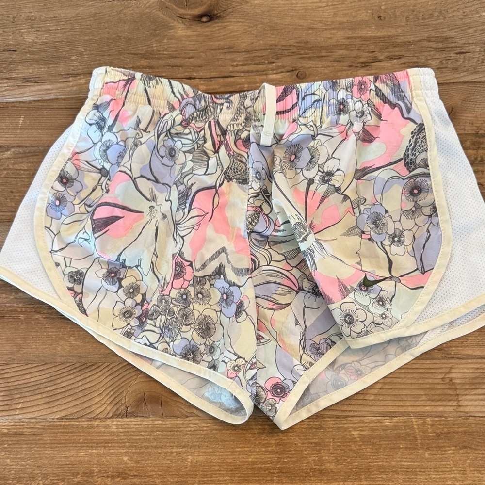 Nike Kids Floral Print Shorts - Pink floral